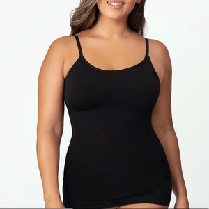 Shapermint empetua scoop neck cami brand new S